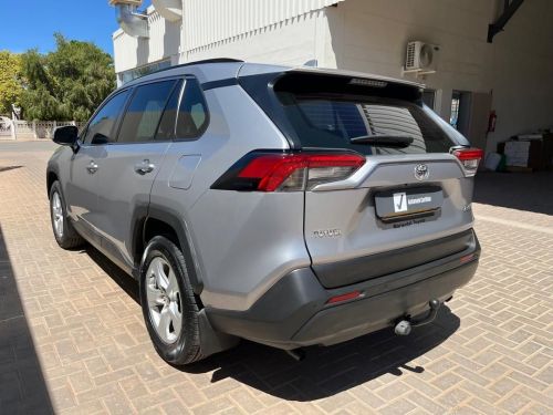 Toyota RAV4 2.0 GX CVT 2WD in Namibia