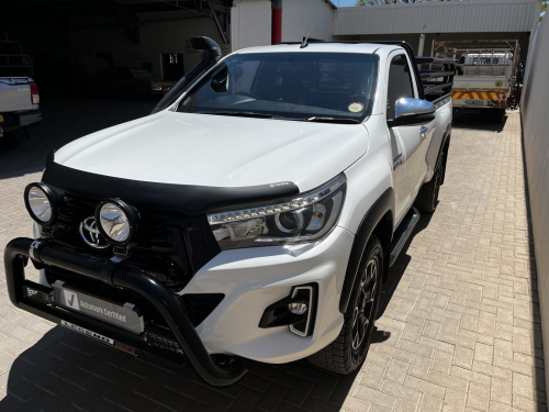 Toyota HILUX SC 2.8 4X4 M/T LEGEND 50 in Namibia