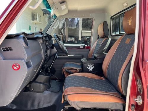 Toyota Land Cruiser SC 4.0 V6 Petrol in Namibia
