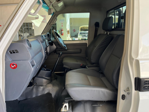 Toyota Land Cruiser Pickup LC79 4.2 Diesel S/C in Namibia