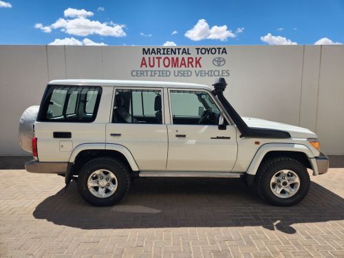 Toyota Land Cruiser SW 4.5 V8 Diesel in Namibia