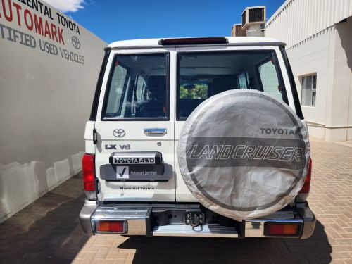 Toyota Land Cruiser SW 4.5 V8 Diesel in Namibia