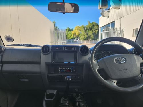 Toyota Land Cruiser SW 4.5 V8 Diesel in Namibia