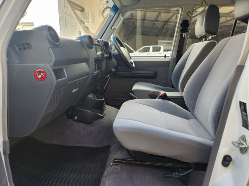 Toyota Land Cruiser SW 4.5 V8 Diesel in Namibia