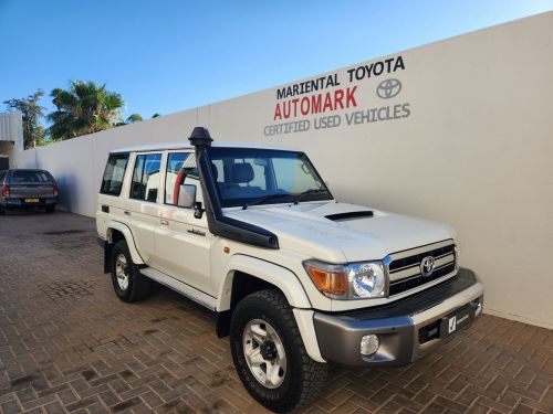 Pre-owned Toyota Land Cruiser SW 4.5 V8 Diesel for sale in 