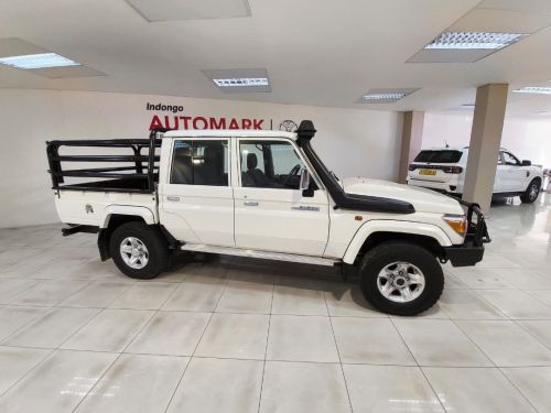 Toyota Landcruiser 79 4.5d P/u D/c in Namibia