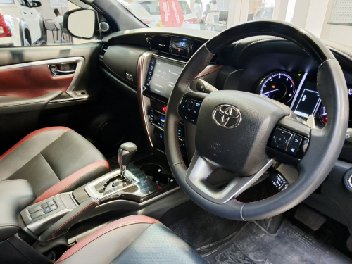 Toyota FORTUNER 2.8GD6 4X4 A/T (MHEV). in Namibia