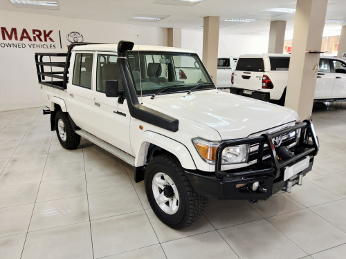 Toyota LANDCRUISER 79 4.2d P/U D/C in Namibia