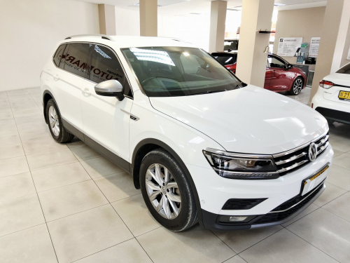 Volkswagen Tiguan Allspace 2.0 Tsi H/Line 4Mot Dsg. in Namibia