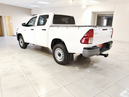 Toyota Hilux 2.4 Gd-6 Rb Sr P/u D/c in Namibia