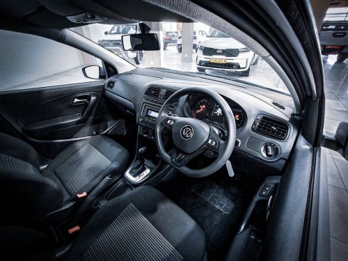 Volkswagen Polo Vivo 1.6 Comfortline Tip (5dr) in Namibia