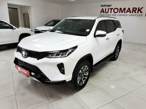 Toyota FORTUNER 2.8GD6 4X4 VX A/T in Namibia
