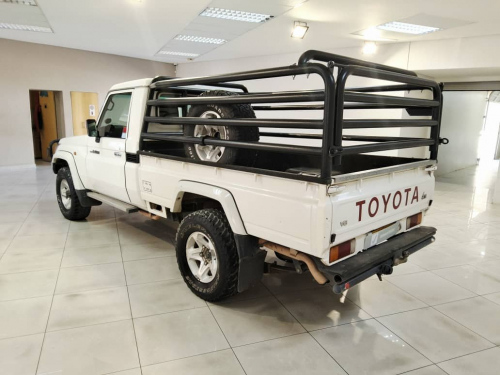 Toyota Landcruiser 79 4.0p P/u S/c in Namibia
