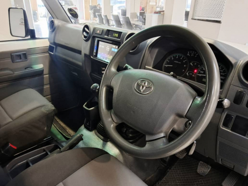 Toyota Landcruiser 79 4.0p P/u S/c in Namibia