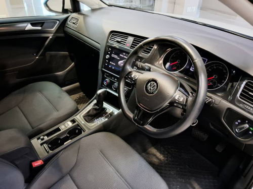 Volkswagen Golf VII 1.4 Comfortline DSG in Namibia