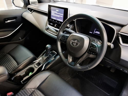 Toyota Corolla 1.8 Xs HYBRID CVT in Namibia