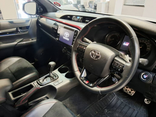 Toyota Hilux 2.8 Gd-6 Gr-s 4x4 A/t P/u D/c in Namibia