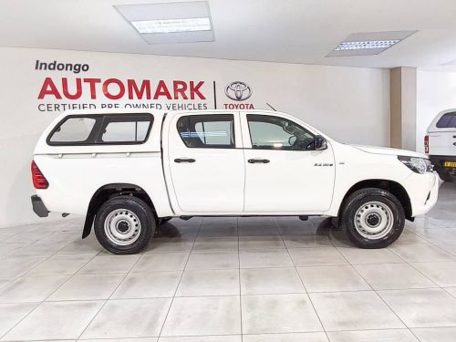 Toyota Toyota Hilux Double Cab DC 2.4GD6 4X4 SR MT (A33) in Namibia