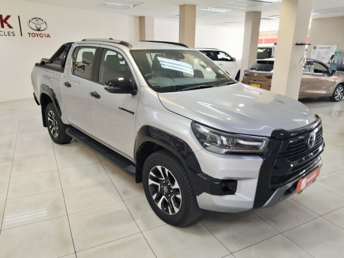 Toyota HILUX 2.8GD-6 RB Legend 55 A/t P/u D/c in Namibia