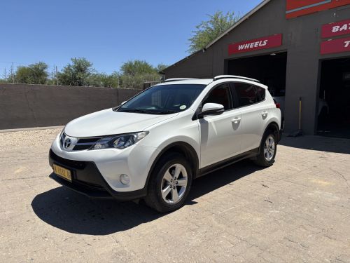 Toyota RAV 4 2.2D GX 4X4 in Namibia