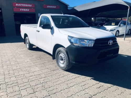 Toyota Hilux 2.4 GD-6 M/T S/C in Namibia