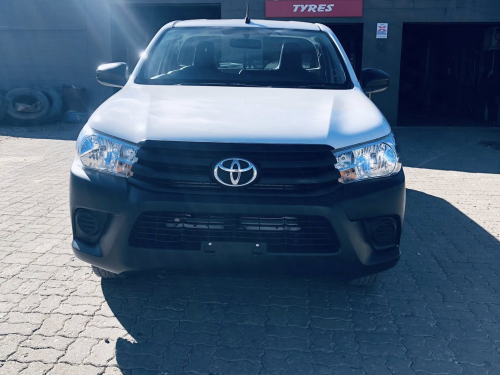 Toyota Hilux 2.4 GD-6 M/T S/C in Namibia