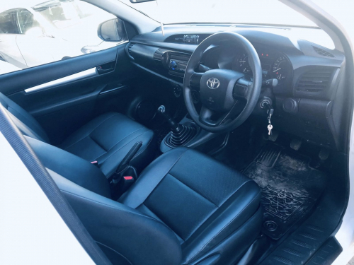 Toyota Hilux 2.4 GD-6 M/T S/C in Namibia