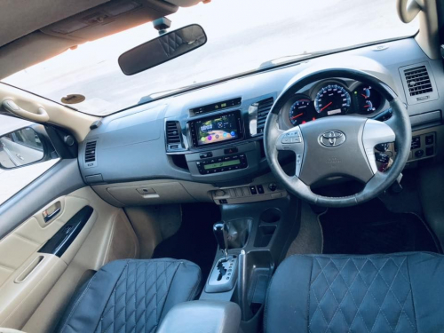 Toyota FORTUNER 3.0 D4D 4X4 in Namibia