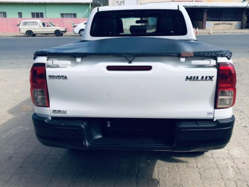 Toyota TOYOTA HILUX SRX GD-6 4X4 DC MT in Namibia