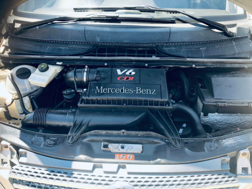 Mercedes-Benz VIANO CDI 30 V6 in Namibia