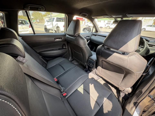 Toyota COROLLA CROSS 1.8 XS HYBRID in Namibia