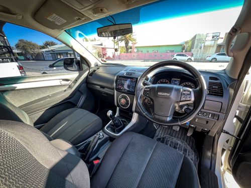 Isuzu ISUZU KB 300D-TEQ 4X4 E/CAB in Namibia