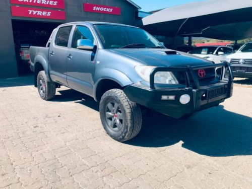 Pre-owned Toyota HILUX D4D 4X4 MT DC DIESEL for sale in 