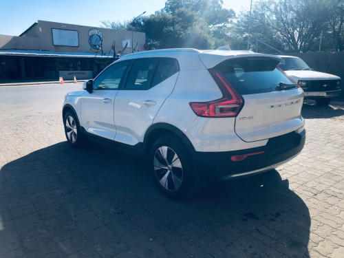 Volvo XC40 T3 MOMENTUM in Namibia