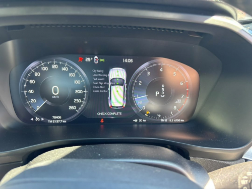 Volvo XC40 T4 Momentum (NO DEPOSIT) in Namibia