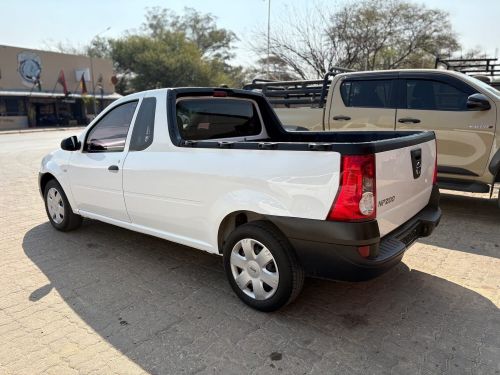 Nissan NISSAN NP200 1.5 A/C M/T in Namibia