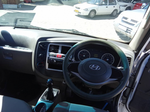 Hyundai H100 2.6D D/S in Namibia