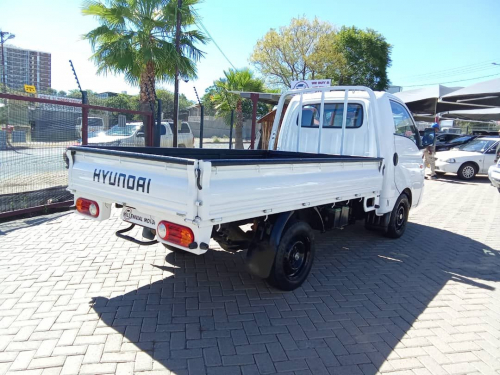 Hyundai H100 2.6D D/S in Namibia
