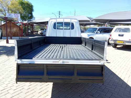 Hyundai H100 2.6D D/S in Namibia