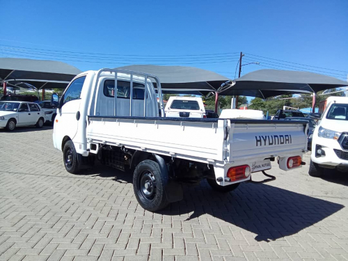 Hyundai H100 2.6D D/S in Namibia