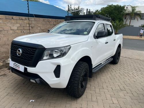 Pre-owned Nissan Navara 2.5D XE Plus 4x4 MT DC for sale in 