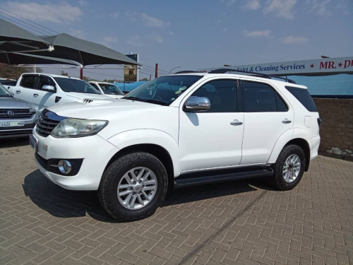 Pre-owned Toyota Fortuner 2.5 4x2 Manual for sale in 