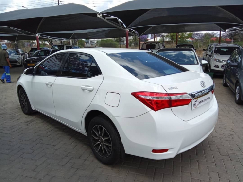 Toyota Corolla 1.6 Esteem in Namibia