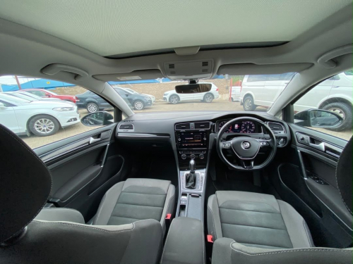 Volkswagen Golf 7.5 TSI 1.4 DSG in Namibia