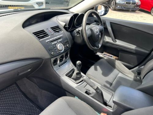 Mazda Mazda 3 in Namibia