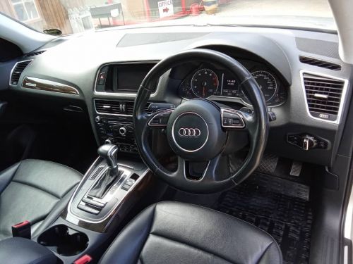 Audi Q5 3.0 200KW TFSI SE Quattro in Namibia