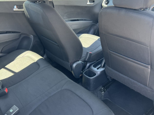 Hyundai Grand i10 1.25 Fluid in Namibia