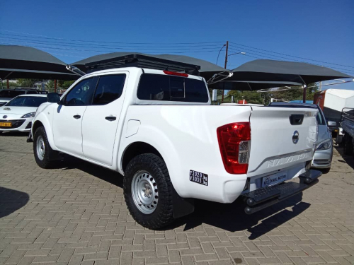 Nissan Navara 2.5 4x4 D/C in Namibia