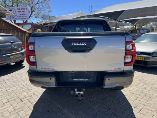 Toyota Hilux 2.8 GD6 RB Legend RS in Namibia