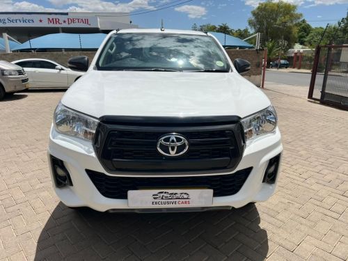 Toyota Hilux 2.4 SRX 4x4 A/T in Namibia